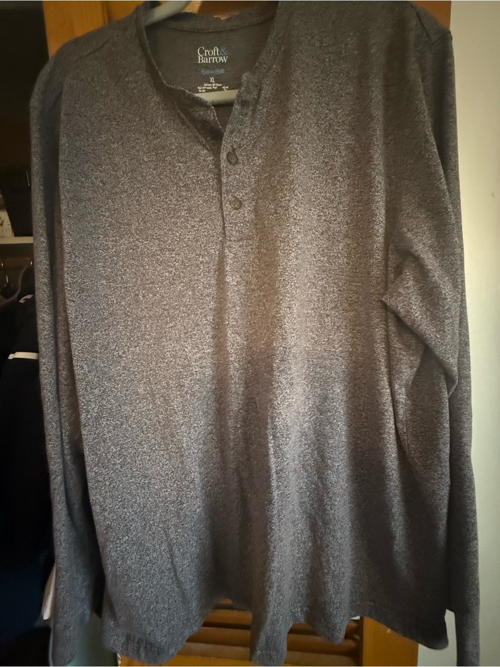 croft & barrow Men's Long-Sleeve Henley - Charcoal